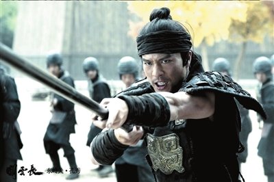 安志杰战"关羽"