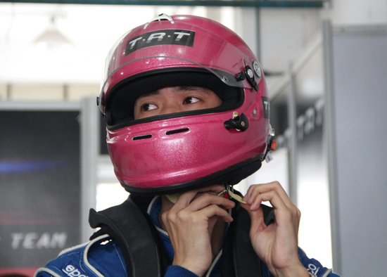 草根的车手梦——泛珠赛道英雄贰车手刘毅锋