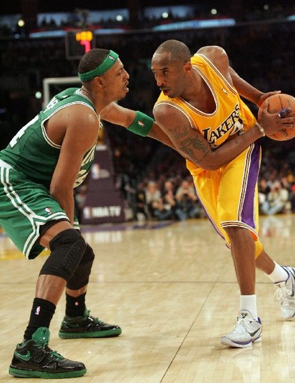 前瞻湖凯大战扣人心弦科比皮尔斯谁领风骚