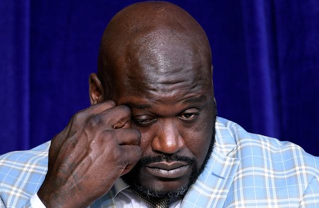 奥尼尔暴扣铜像正式揭幕 湖人队史第五座雕像