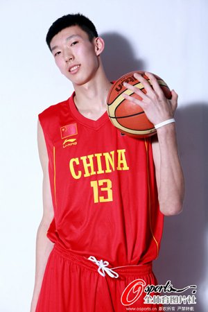 u17国青核心周琦砍下36 14 4资料图)腾讯体育讯 北京时间6月24日消息