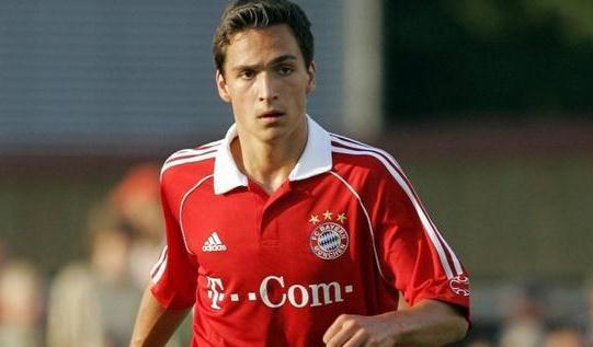 胡梅尔斯回击多特球迷:对多特没有任何亏欠