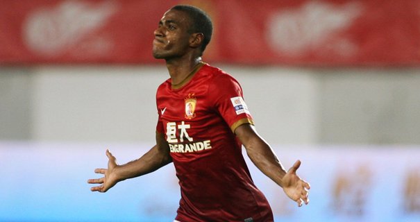 恒大3-0双杀阿尔滨 穆里奇百场献传射