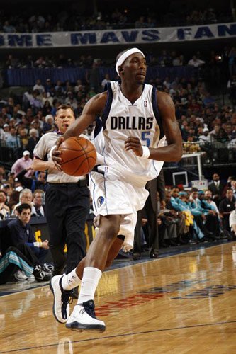 约什霍华德:未对小牛不满 诺维茨基宝刀不老