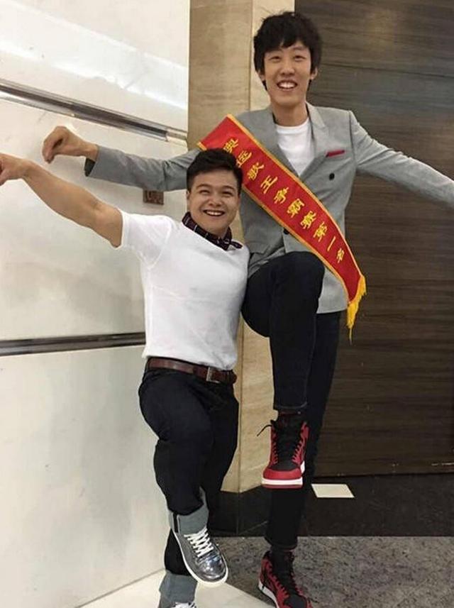 张国伟开嗓惊呆全场体坛暗藏歌神你猜ta是谁