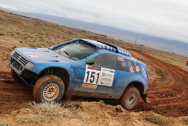 黄林发挥神勇ss10进前八 速派车队两将结伴行