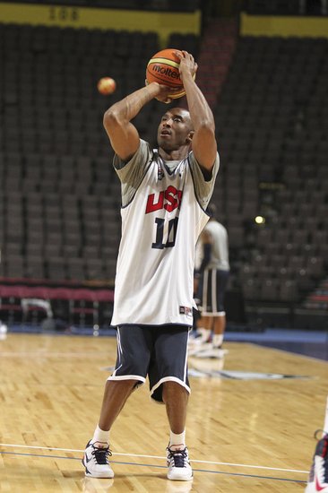 科比抵伦敦语出惊人:不夺金不配做美国公民