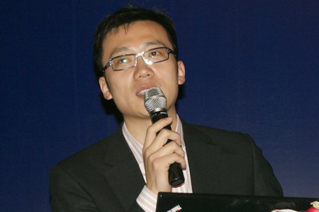 杨伟庆:电子商务是未来互联网经济支柱