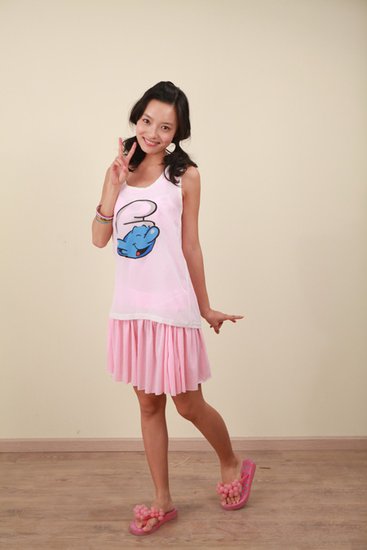 《男左女右》演员剧照 卫棉棉—林园饰