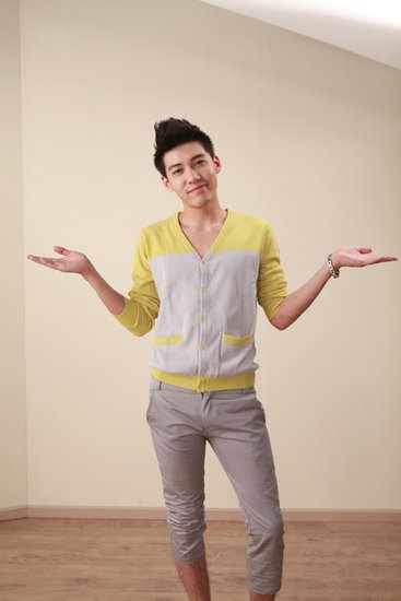 《男左女右》演员剧照 张 洋饰(申奥)