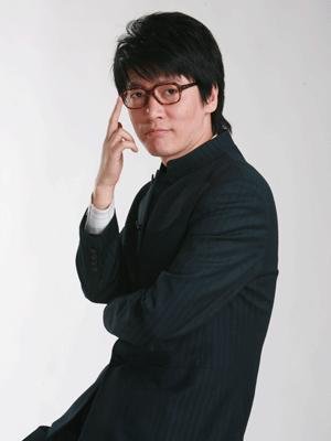 《麻辣书生》主持人小白《麻辣书生》是由中国传媒大学在读博士生小白