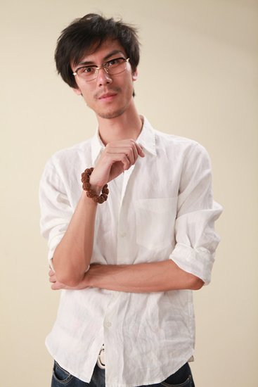 《男左女右》演员剧照 郭振迦 饰(老凉)