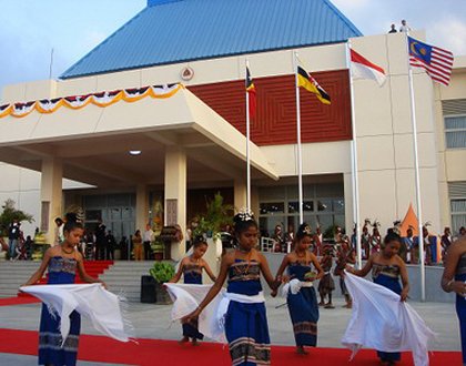 中国援建的东帝汶总统办公大楼启用仪式