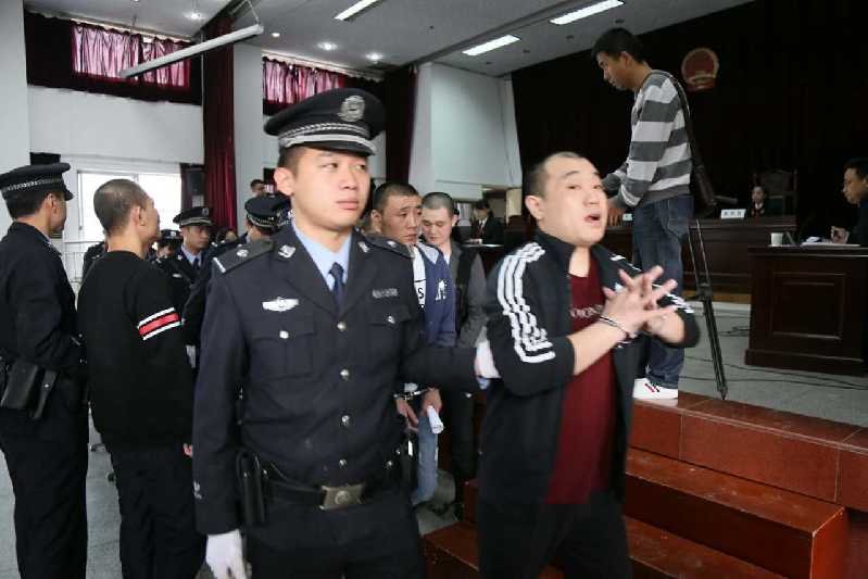 吴学占黑社会性质组织犯罪案一审公开宣判