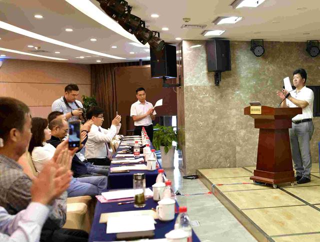 2019“醉美黑河·诗意红叶”摄影大赛开镜了！身份证上叫“国庆、font color=redfont color=red建国/font/font”名字的游客，一律免门票！