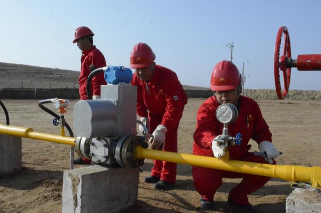 2025年净利同比最高预增近500%！1400亿游戏股发布业绩预告盘后公告集锦