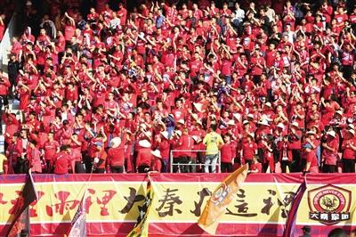 上座率排行_《人潮汹涌》上座率超19%,日票房收入超过3000万,排名第三(2)