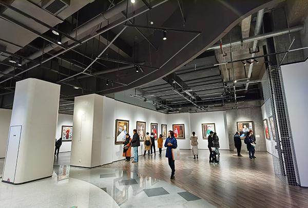 ������Ө����Ф���ͻ�չ��Ļ