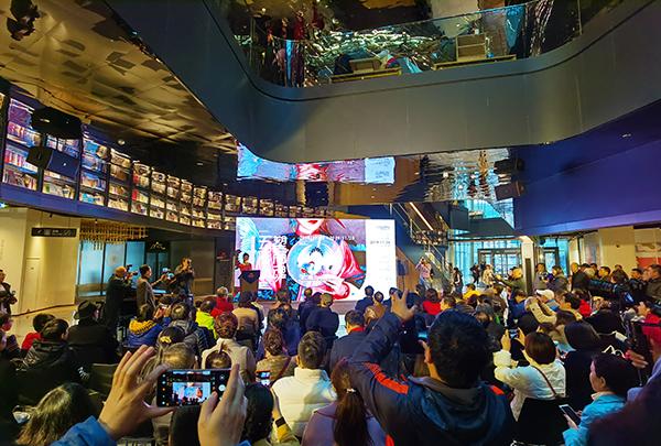 ������Ө����Ф���ͻ�չ��Ļ