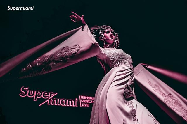 µرSupermiamiʽҵ ЯQ-dance׶ȽĻ