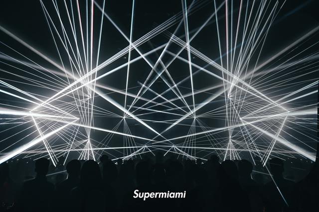 µرSupermiamiʽҵ ЯQ-dance׶ȽĻ