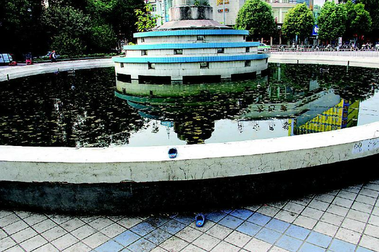 汉中一个体游泳池接连发生儿童溺水事故(图)