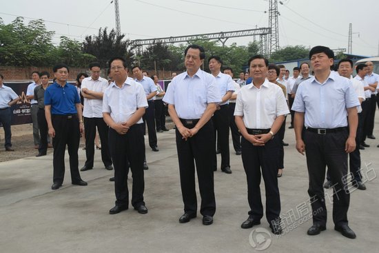 7月22日 市委书记一行视察站前商业核心区·山峰财富广场_房产-许昌