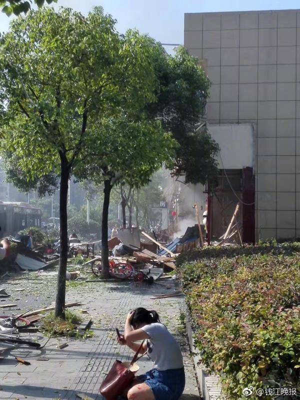 更新︱杭州一餐馆爆炸造成2死55人伤 车俊作批示