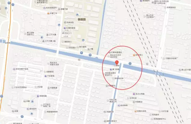 杭州一河道发现浮尸 目前警方已介入调查