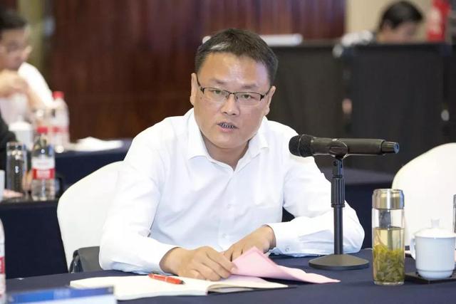 区领导吴玉凤,汤金华,徐林亮,张霖,陈平,裘富水,华之江,喻乃群,方仁臻