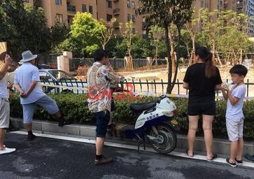 杭州一小区附近在建酒店窨井中发现赤裸男尸