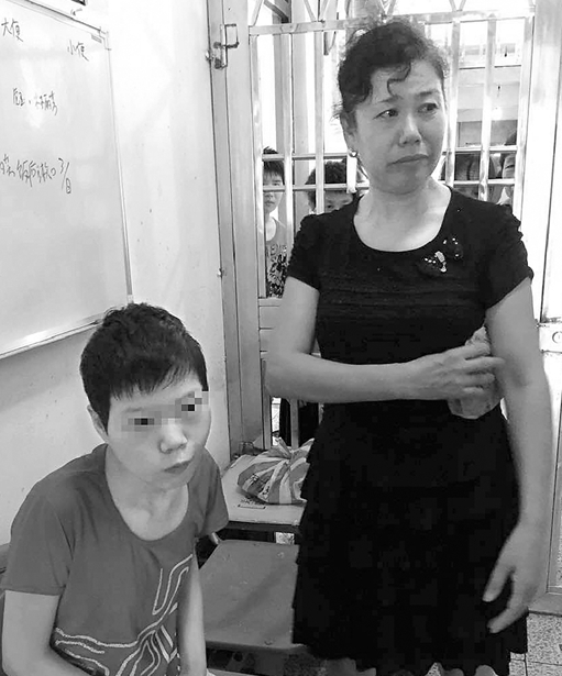 心软妈咪被儿子算计《 3d心软 妈妈夜袭图片《 心软 .