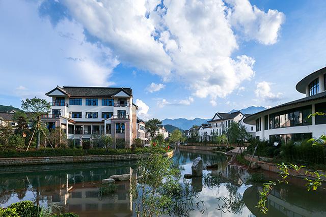 【惠玩团】安吉五星度假小镇房券免费送