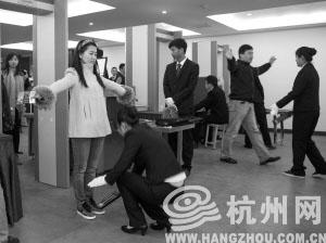世界互联网大会加强安检措施 检查堪比机场