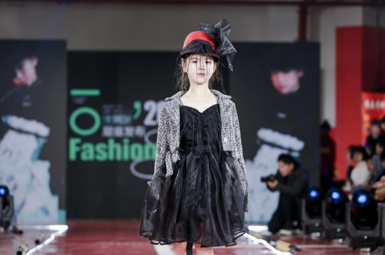 不负韶华郑梓涵十周岁梦想秀