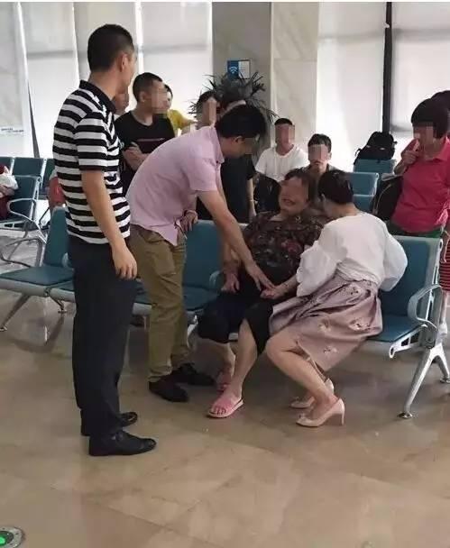 一天两场悲剧！杭州两名6岁儿童家中坠楼身亡