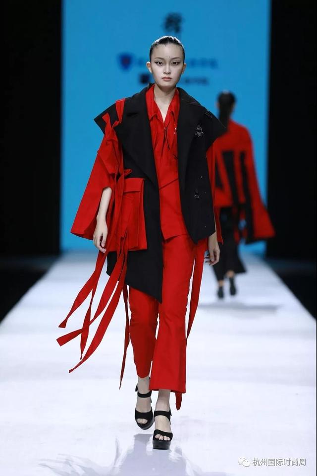 hzawday6丝释杭州职业技术学院达利女装学院2019届毕业设计发布会