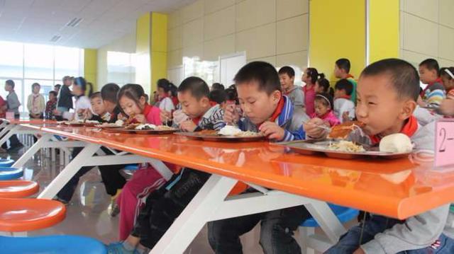 杭州发布中小学生健康状况报告：超重率达11.9%