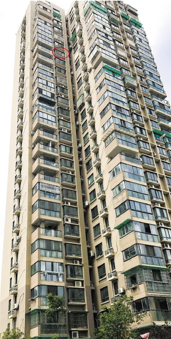 父母外出上班 杭州4岁女童不幸从21楼窗户坠下